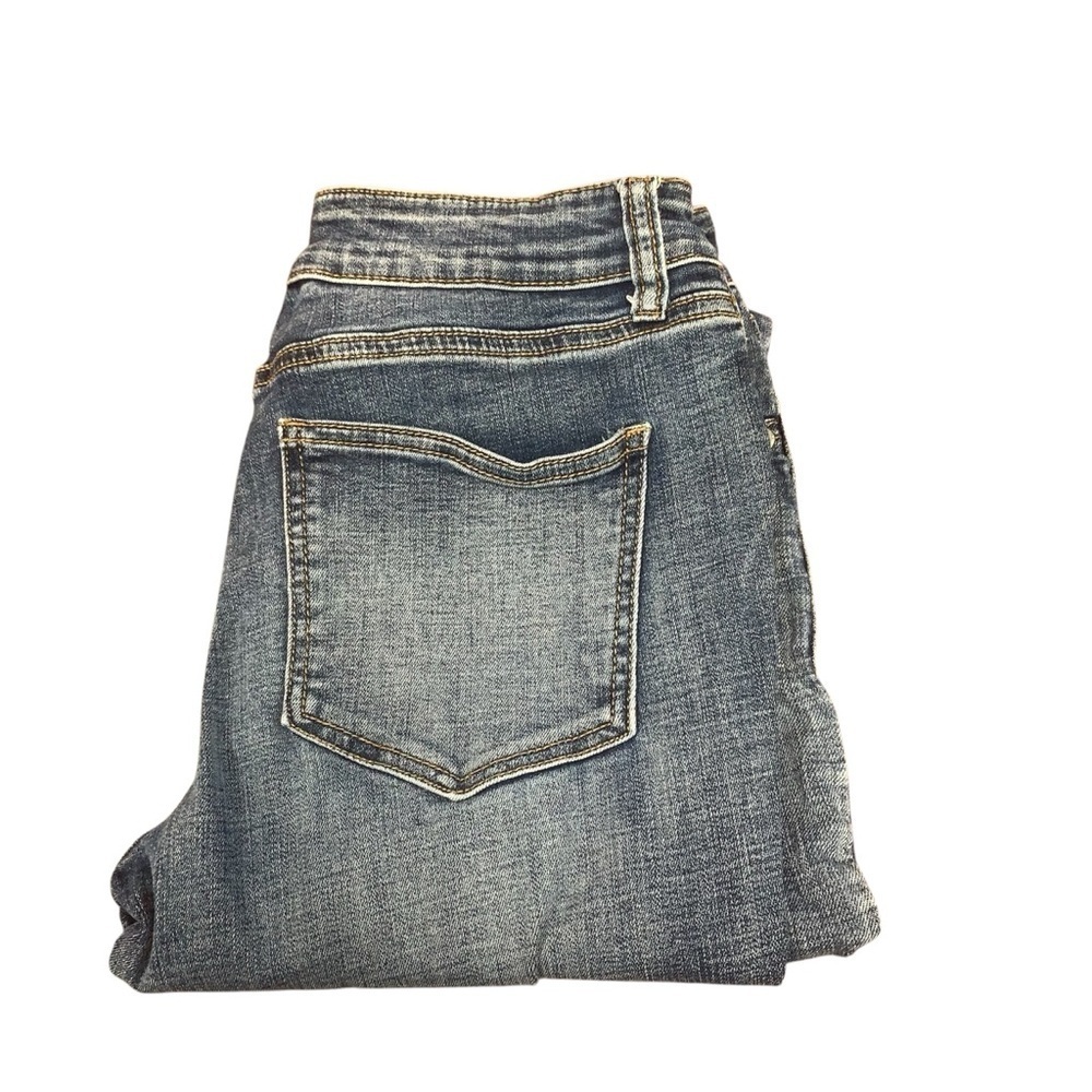 Maurice’s size medium regular length leggings Jeans with Back Pocket